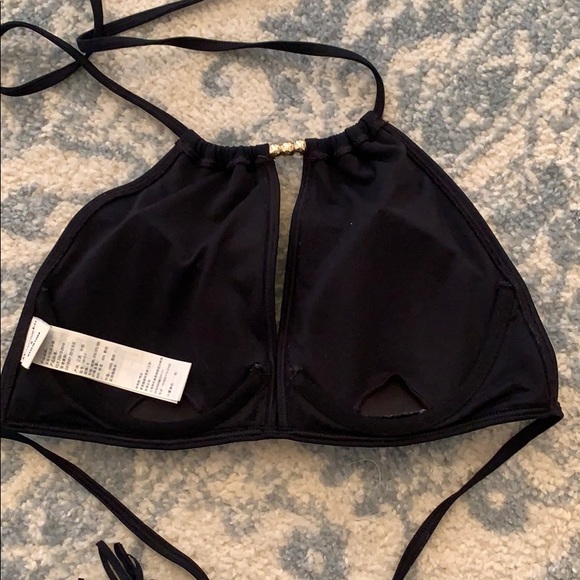 Bikini top with keyhole - Picture 3 of 3